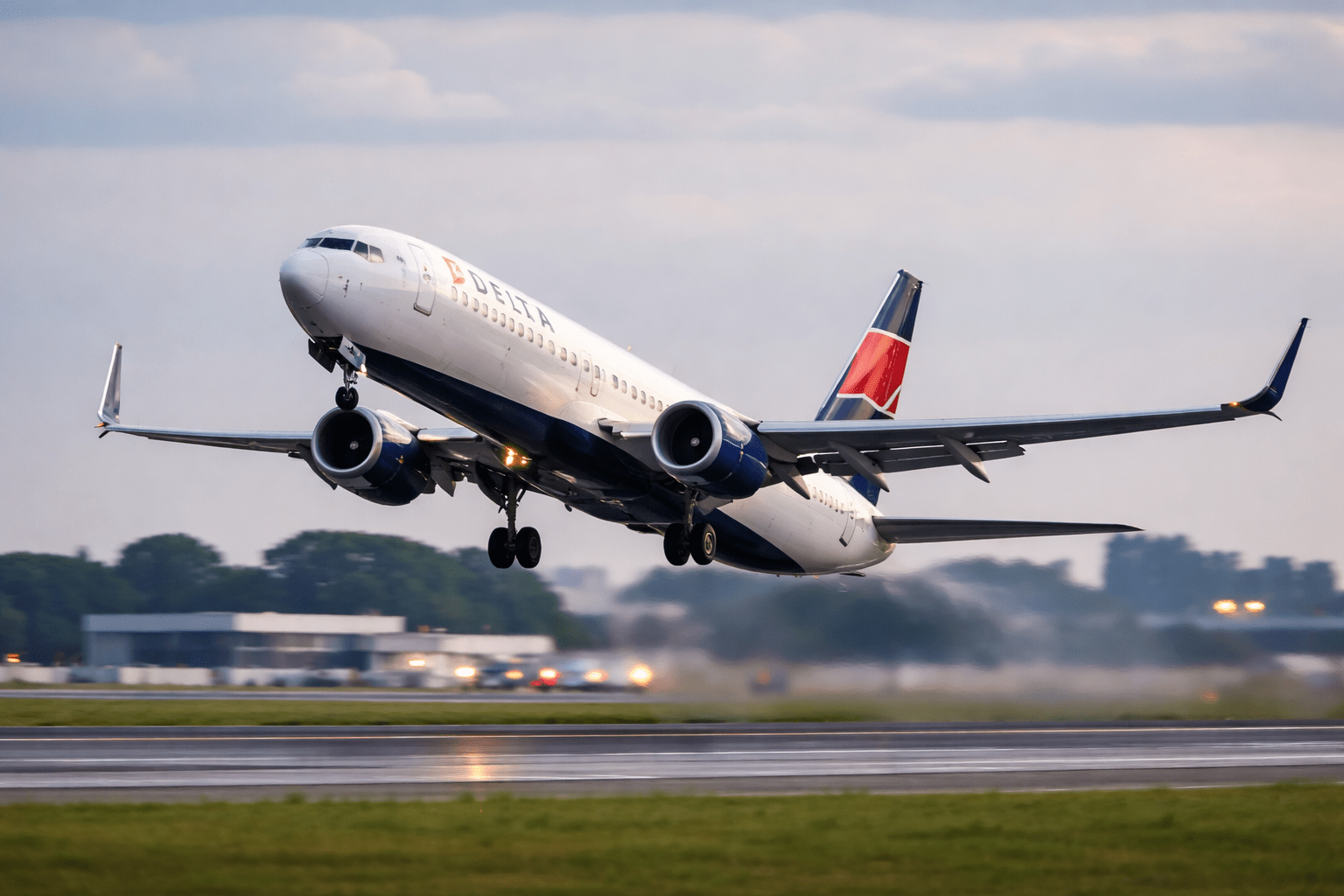 Delta Air Lines stock price analysis and earnings preview: buy or sell?